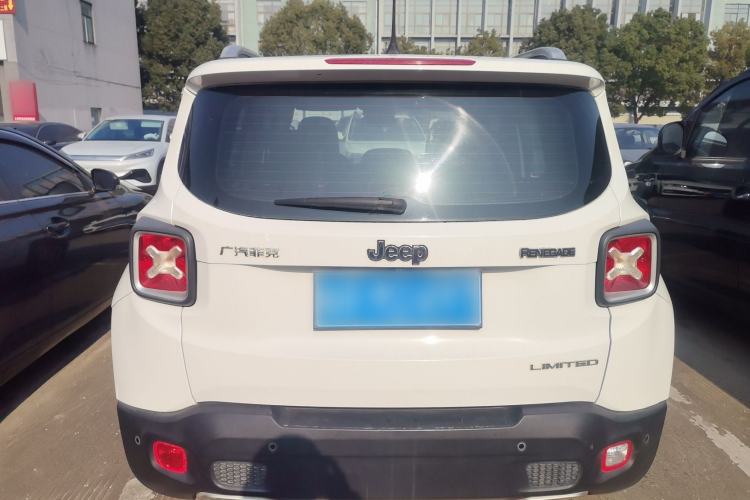 Used  Renegade 2017 180T Automatic Smart Version
