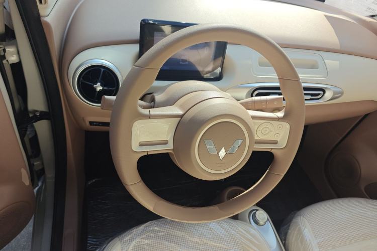 Used Wuling Hongguang MINIEV 2025 Four-Door Version Advanced Edition
