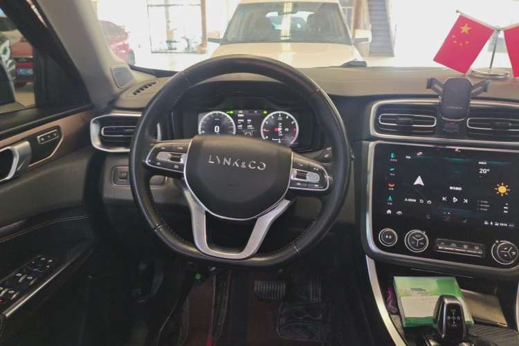 Used Lynk & Co 01 2019 2.0T Two-Wheel-Drive Pro Version China VI Standard
