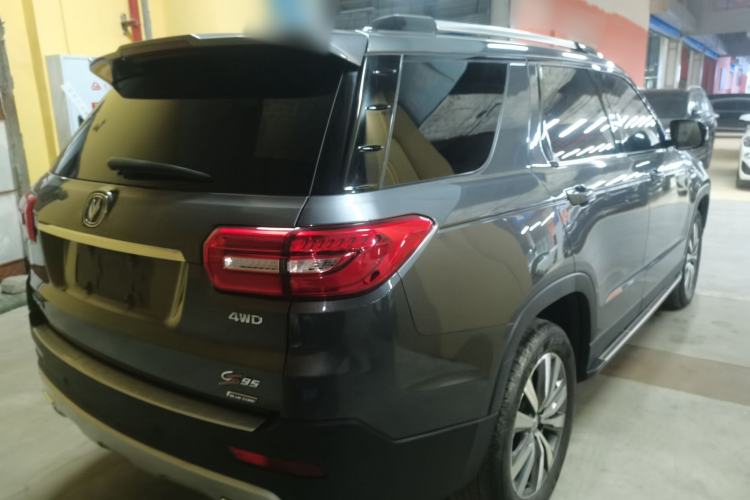 Used Changan CS95 2017 2.0T Four-Wheel Drive SmartDrive Edition
