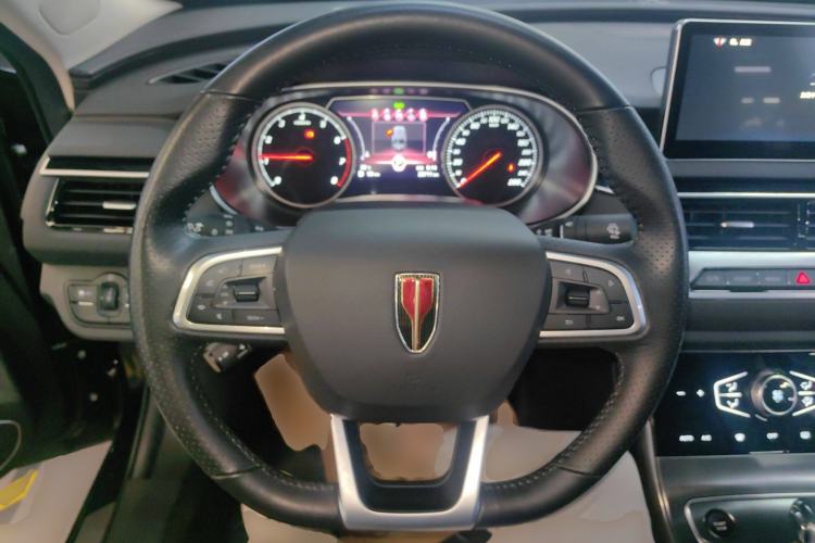 Used Hongqi H5 2022 Classic Model Facelift 1.8T Automatic Smart Connect Flagship Edition
