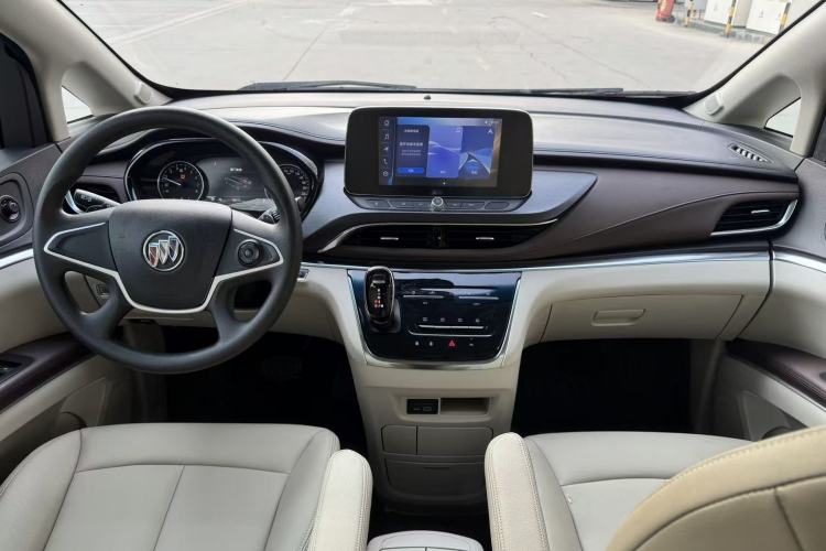 Used Buick GL8 2023 Land Executive Class Comfort Model
