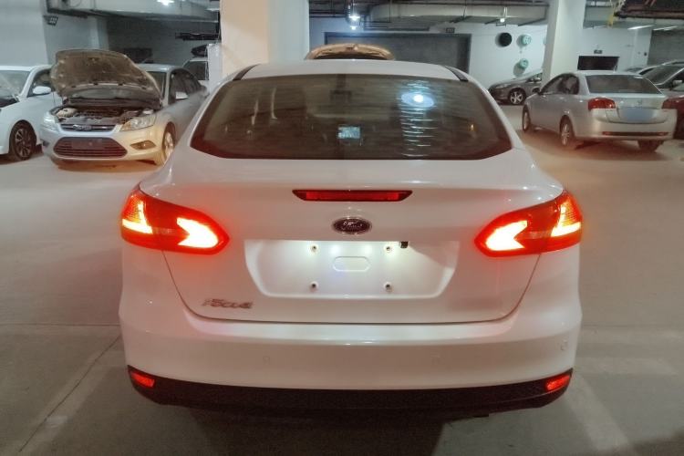 Used Ford Focus 2015 Sedan 1.6L Automatic Trend Model
