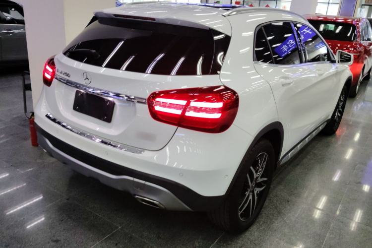 Used Mercedes-Benz GLA 2017 GLA 200 Fashion Model