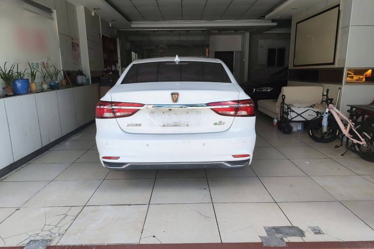 Used Roewe i6 New Energy 2017 45T Hybrid Connect & Smart Enjoyment Edition
