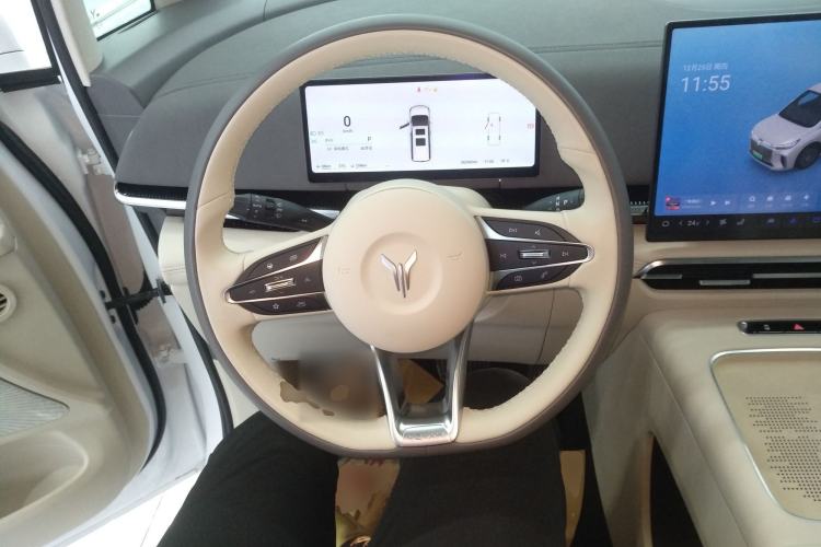 Used VOYAH Dream 2025 PHEV Four-Wheel-Drive Flagship Kunpeng Edition
