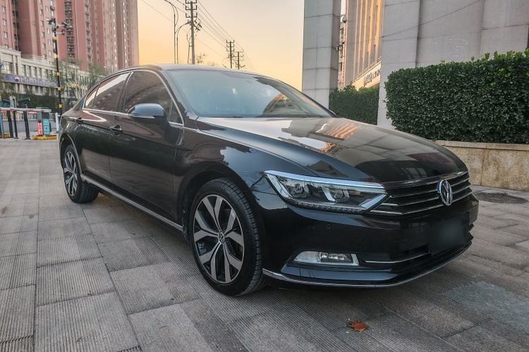 Used Volkswagen Magotan 2019 330TSI DSG Leading Model China VI Standard
