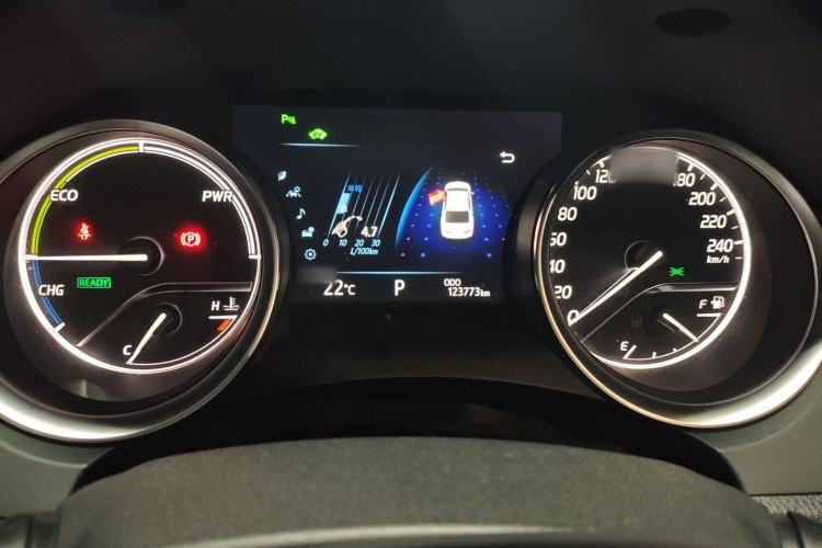 Used Toyota Camry 2018 Dual-Engine 2.5 HG Luxury Edition