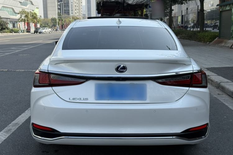 Used Lexus ES 2018 300h Premier Edition China V Standard