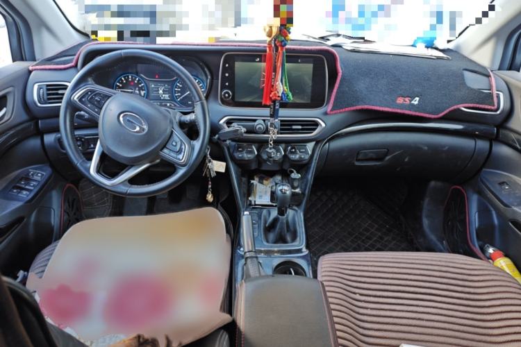 Used GAC Trumpchi GS4 2018 235T Manual Two-Wheel Drive Luxury Millionth Anniversary Edition
