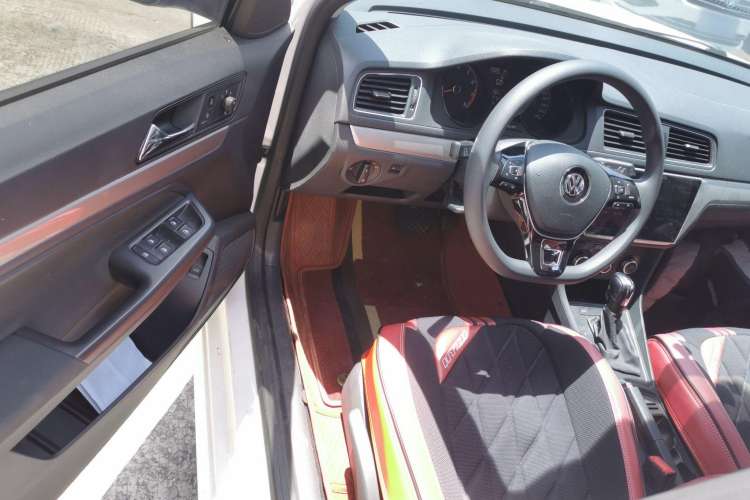 Used Volkswagen Lavida 2017 1.6L Automatic Fashion Edition
