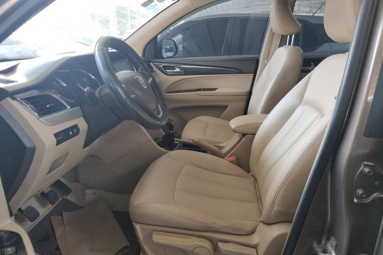 Used Baojun 730 2016 1.5L Manual Comfort Version 7 Seats China V Emission Standard
