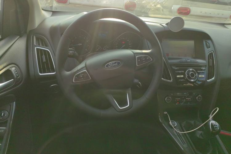 Used Ford Focus 2017 Hatchback 1.6L Manual Fashion Edition SmartDrive Version