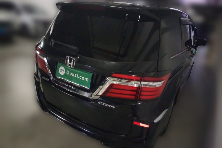 Used Honda Elysion 2016 2.4L Supreme Edition
