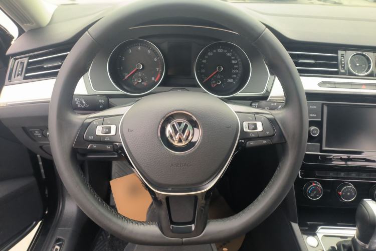 Used Volkswagen Magotan 2018 330TSI DSG Advanced Model