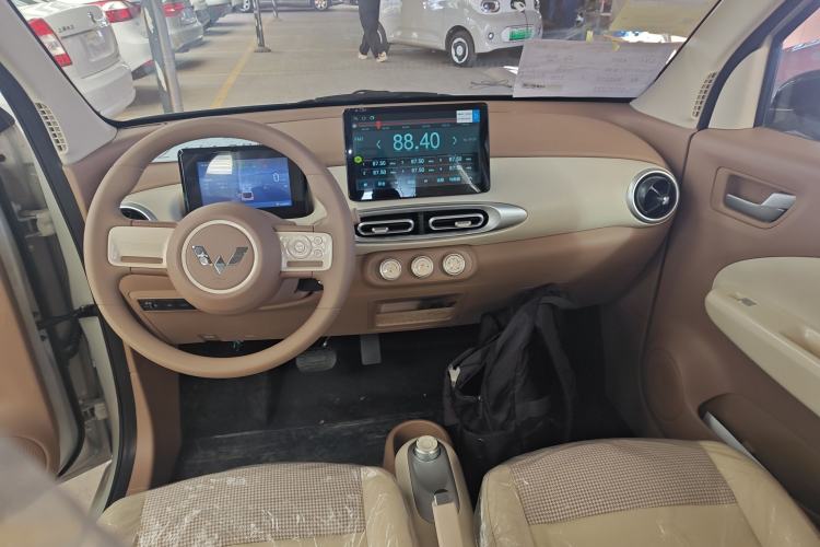 Used Wuling Hongguang MINIEV 2025 Four-Door Version Advanced Edition
