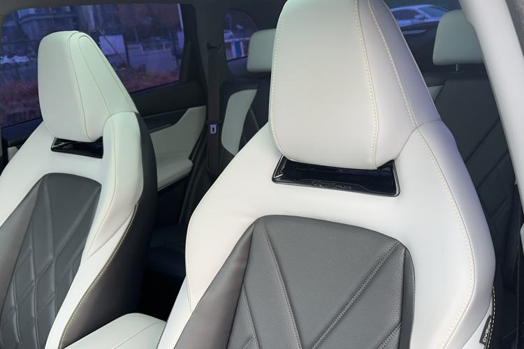 Used Changan CS75 PLUS 2023 3rd Generation 1.5T Automatic Prestige Model
