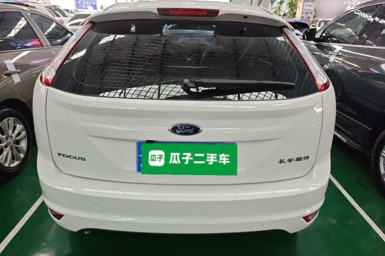 Used Ford Focus 2013 Hatchback Classic 1.8L Automatic Fashion Edition
