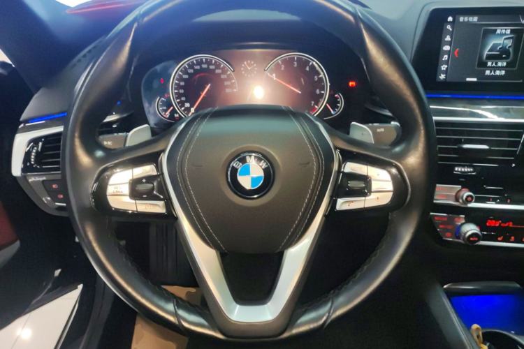 Used BMW 5 Series 2018 Restyled 530Li Leading Edition M Sport Package
