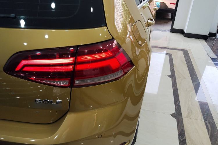 Used Volkswagen Golf 2018 230TSI Automatic Comfort Model
