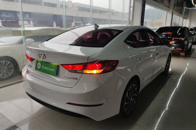 Used Hyundai Elantra 2019 1.5L CVT ZhiXuan – Elite Version
