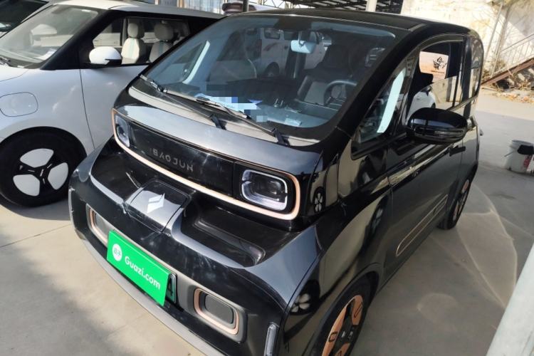 Used Baojun KiWi EV 2022 Artist Lite Edition Lithium Iron Phosphate
