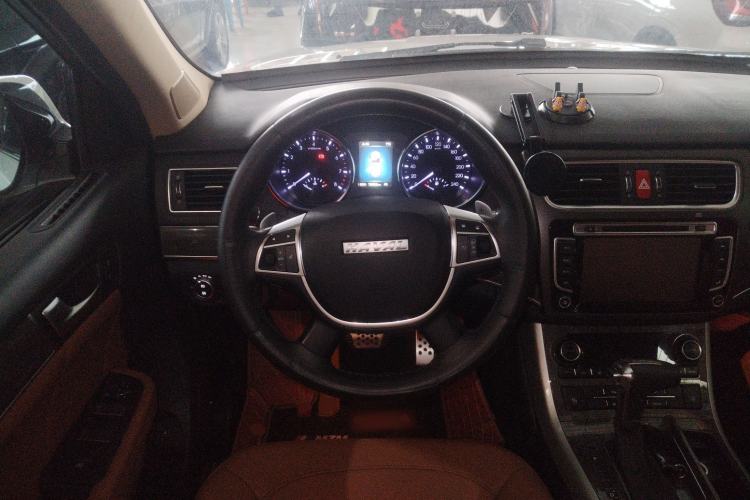 Used Haval H8 2015 2.0T Two-Wheel-Drive Elite Version