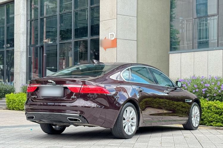 Used Jaguar XFL 2017 XFL 2.0T 240PS Luxury Edition
