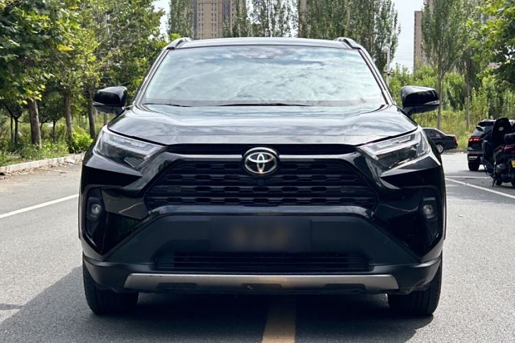 Used Toyota RAV4 2023 2.0L CVT Two-Wheel Drive Fashion Plus Edition
