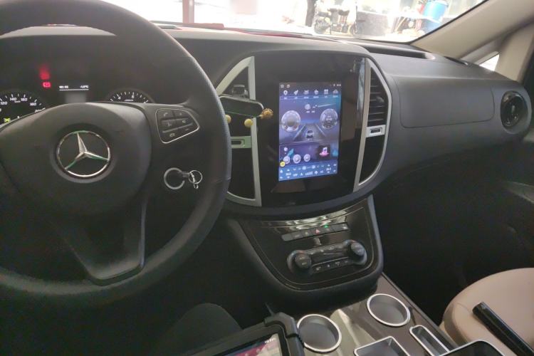 Used Mercedes-Benz Vito 2021 2.0T Elite Version 7 Seats
