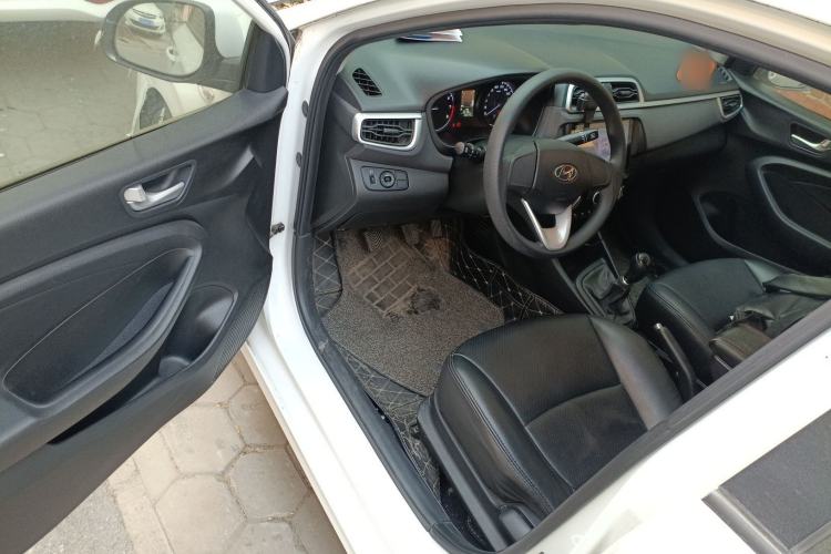 Used Hyundai Verna (older generation) 2017 1.4L Manual Huancai Edition China VI
