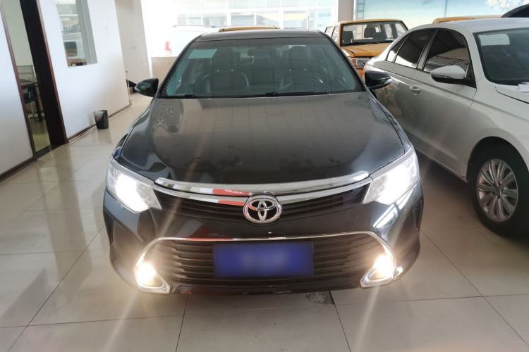 Used Toyota Camry 2016 2.0G 10th Anniversary Leading Edition
