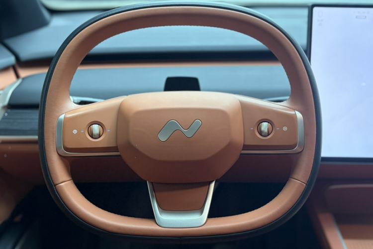 Used ONVO L60 2024 60 kWh Rear-Drive Version
