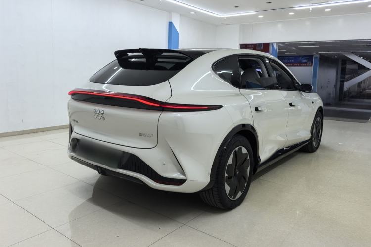 Used  LS7 2023 90 kWh Elite Rear-Drive Version
