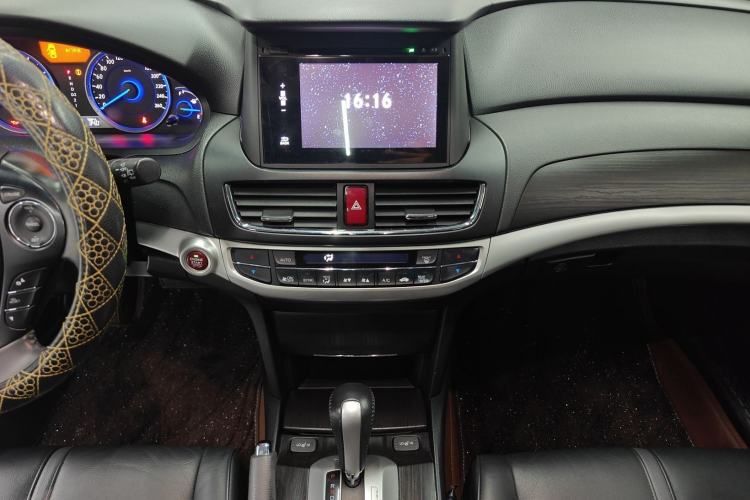 Used Honda Crosstour 2014 2.4L Luxury Edition
