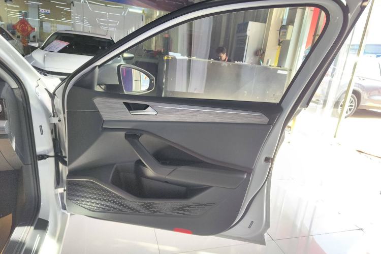 Used Volkswagen Sagitar 2023 300TSI DSG Excellence Edition
