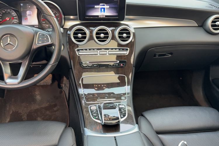 Used Mercedes-Benz GLC 2019 GLC 260 L 4MATIC Dynamic Model
