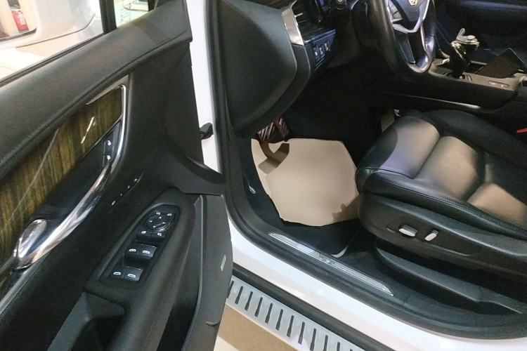 Used Cadillac XT5 2018 25T Luxury Model