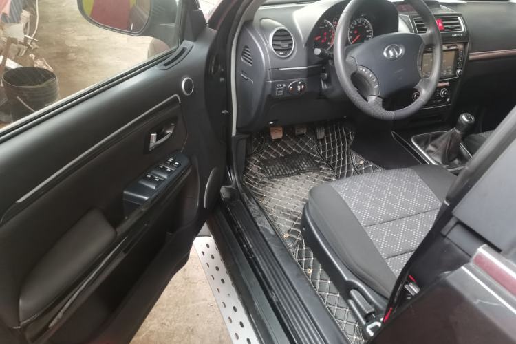 Used Haval H5 Classic 2013 Zhizun Edition 2.0L Manual Two-Wheel Drive Entry-Level Model
