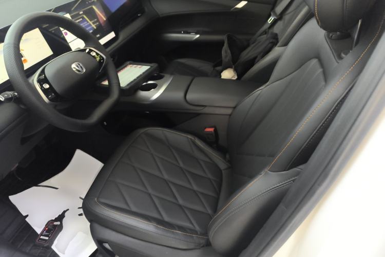 Used Changan CS75 PLUS 2025 4th Generation 1.5T New Blue Whale Smart Luxury Edition
