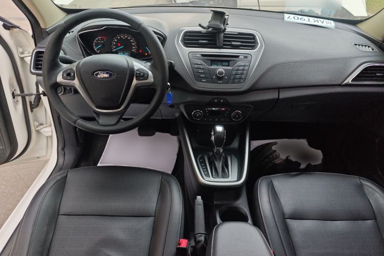 Used Ford Escort 2015 1.5L Automatic Fashion Model
