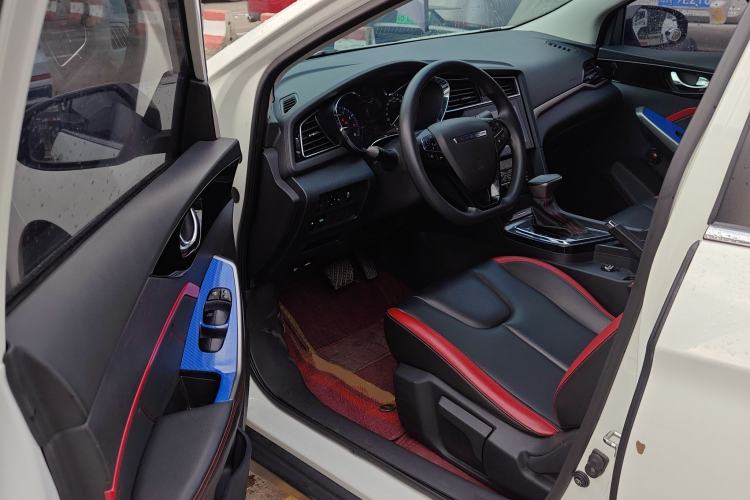 Used Venucia D60 2018 1.6L CVT Smart Connect Elite Edition