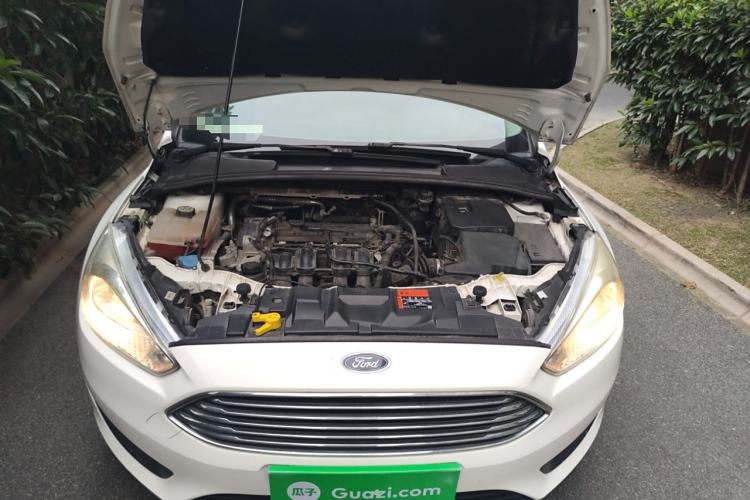 Used Ford Focus 2015 Sedan 1.6L Automatic Comfort Model
