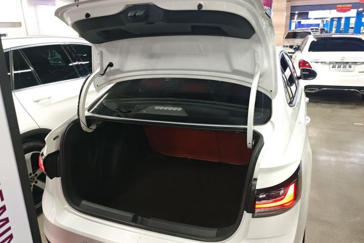 Used Volkswagen Lavida 2023 New Sharp 1.5L Automatic Excellent New Edition