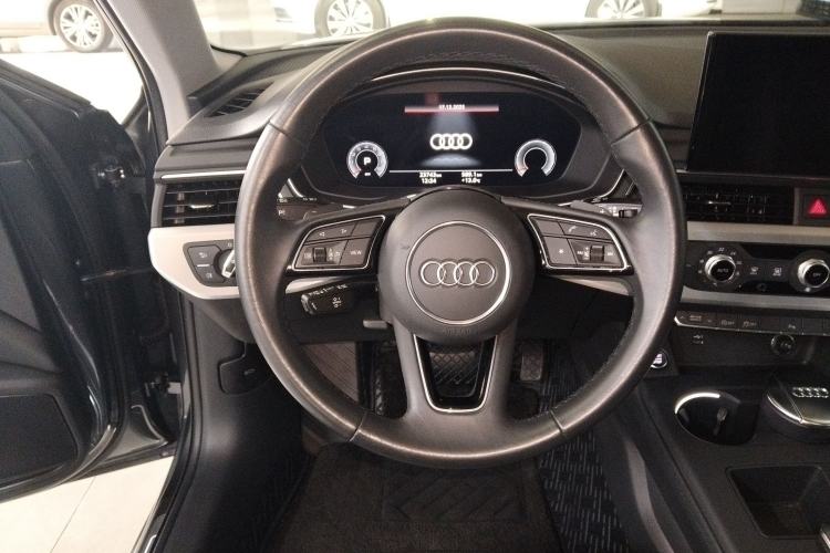 Used Audi A4L 2022 40 TFSI Fashion Dynamic Model
