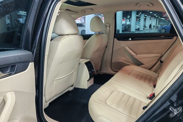 Used Volkswagen Passat 2014 1.8TSI DSG Prestige Edition