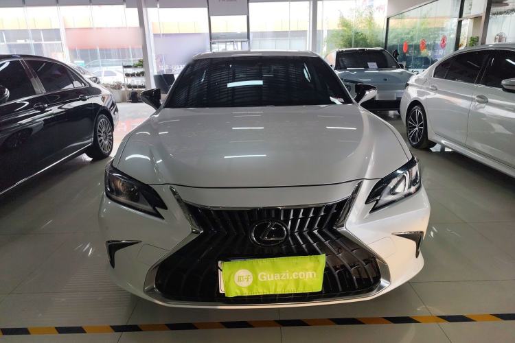 Used Lexus ES 2021 200 Excellence Edition
