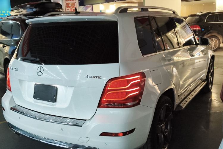 Used Mercedes-Benz GLK-Class 2013 GLK 300 4MATIC Dynamic Sunroof Model
