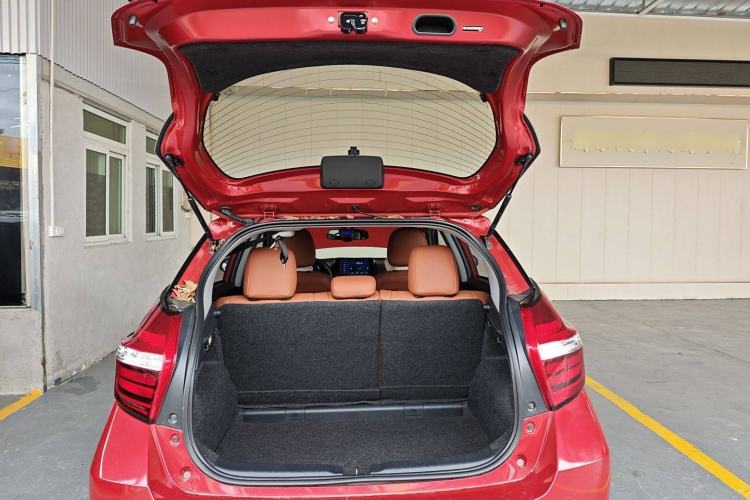 Used Toyota YARiS L 2019 1.5E CVT Dynamic Edition China VI compliant
