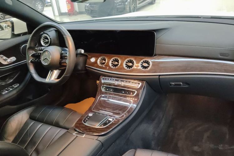 Used Mercedes-Benz E-Class 2021 E 260 Coupe
